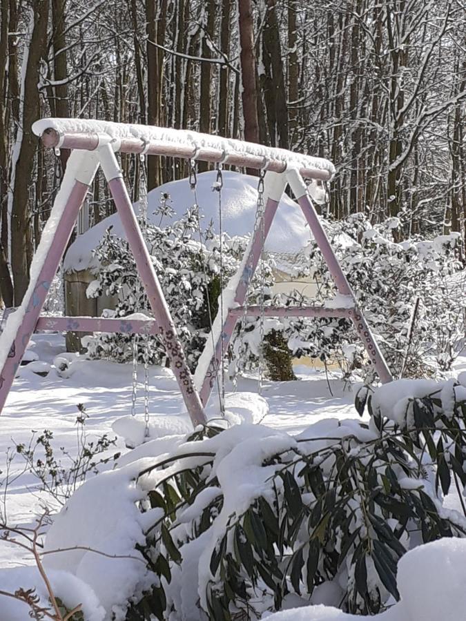 Gingerbread Cottage Yurts Dereham Exterior photo